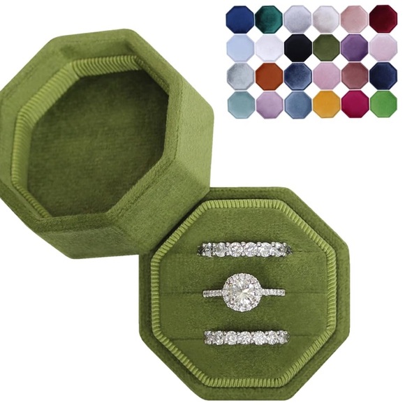 Velvet 3 Slot Wedding Ring Box - Olive Green - Picture 3 of 4